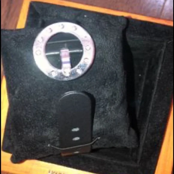 Watch - Picture 4 of 4